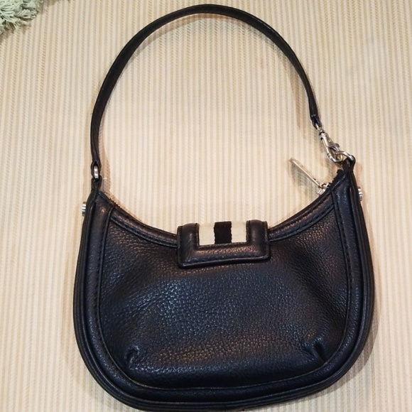 Small Michael Kors purse - Picture 3 of 3